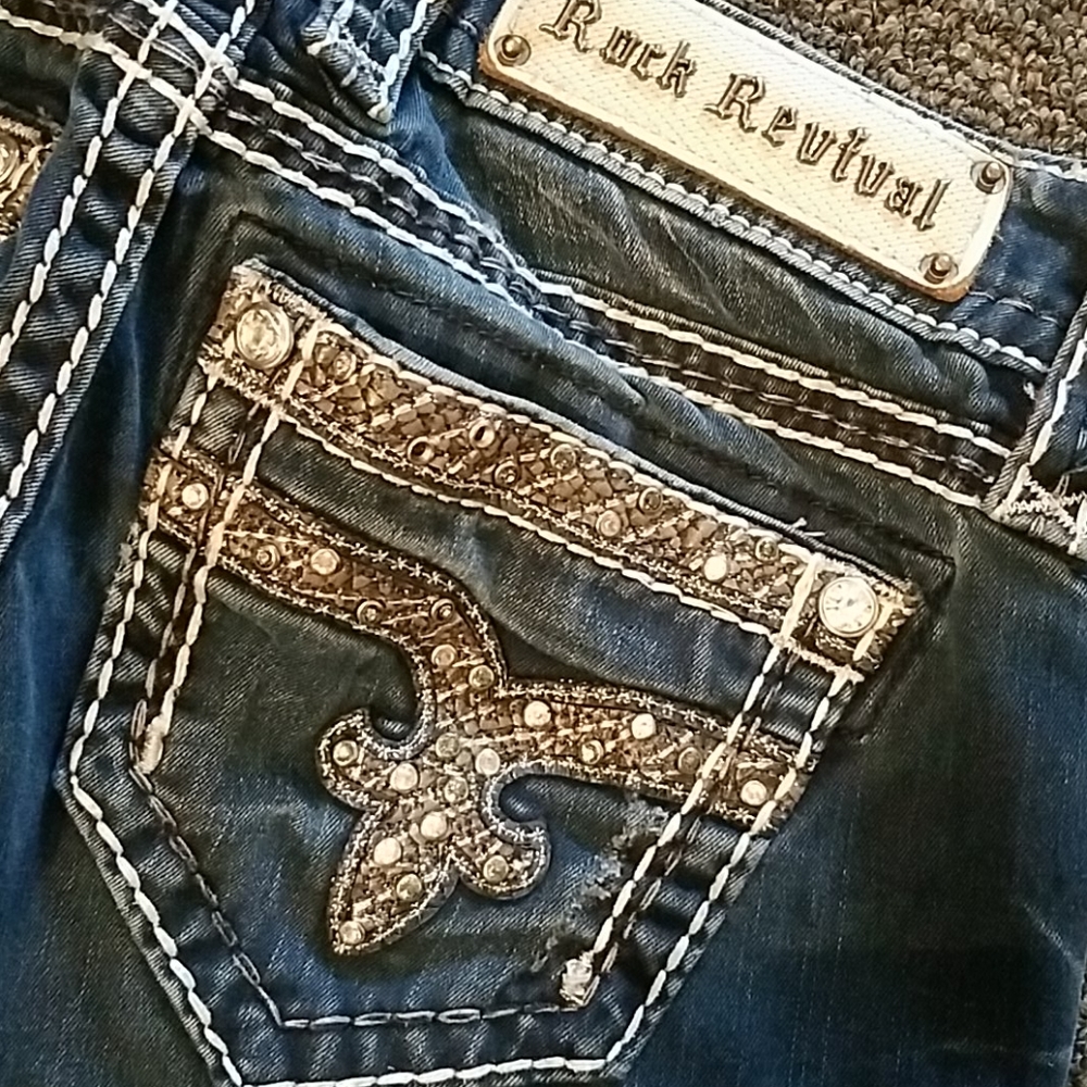 Rock Revival skinny 24 x 32